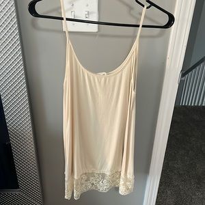 Altrd State size large cream tank